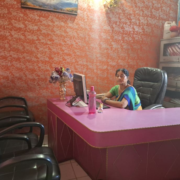 Gallery girls Hostel